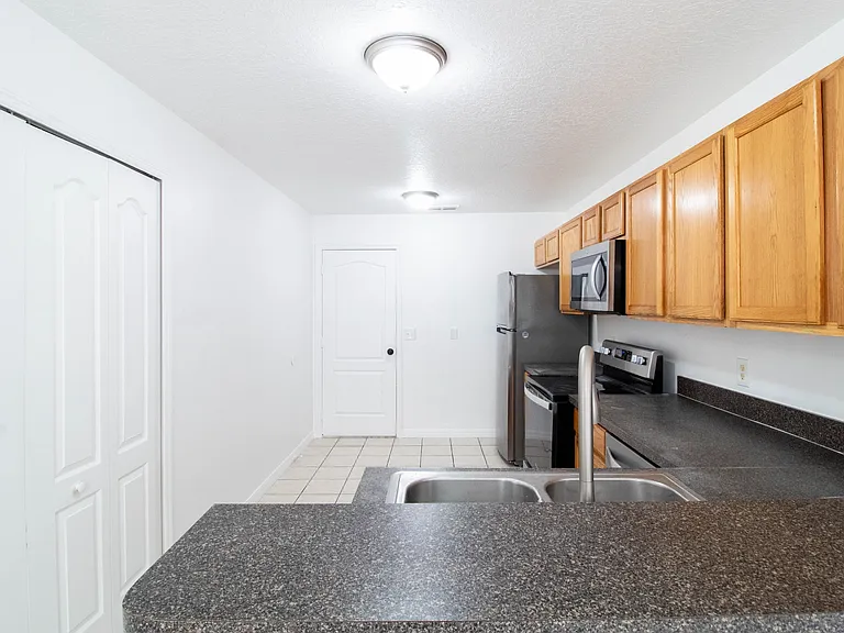 108 Sundown Ct — Photo 10