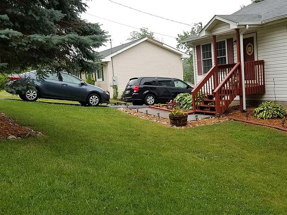5th image of 350 Tanglewood Dr