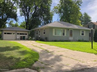 1204 Columbus Ave, Albert Lea, MN 56007