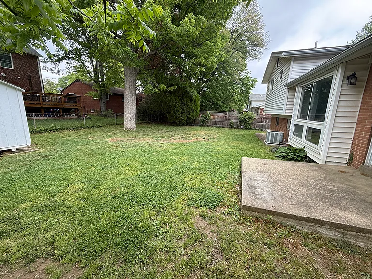 417 Eisner St — Photo 22