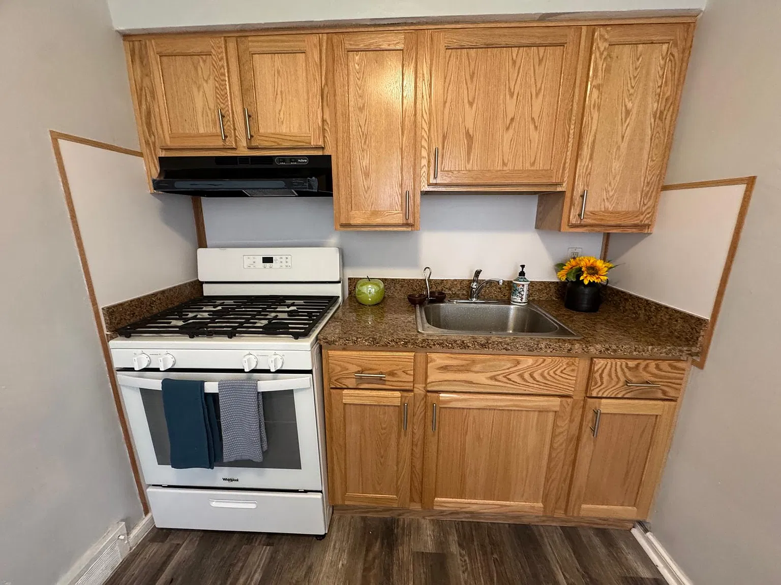 2 bed, $1,350 — Photo 1