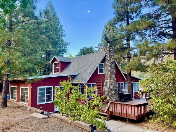876 Lark Rd, Wrightwood, CA 92397