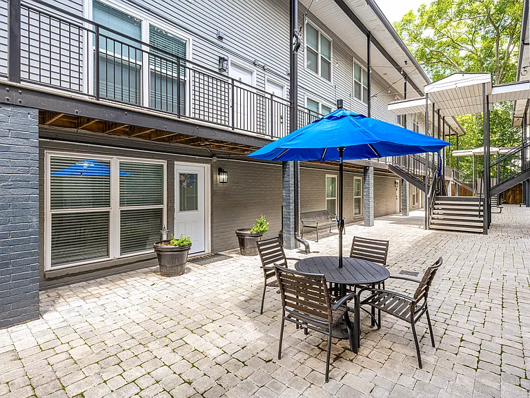 Ingleside Gardens Apartments — Photo 3