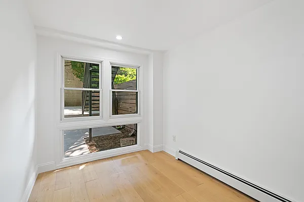 Rented by Nest Seekers International | media 12