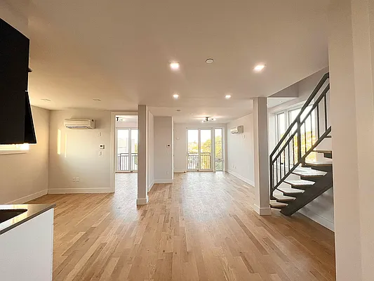 Rented by Rentopia | media 22