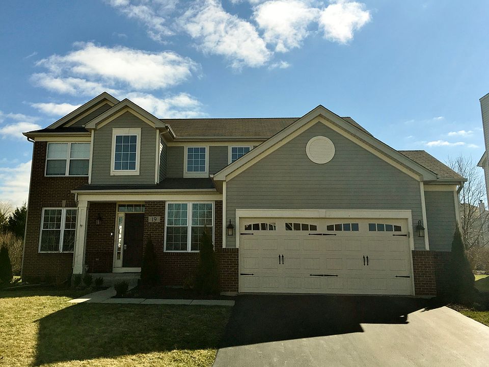 1st image of 19 E Ellington Ct