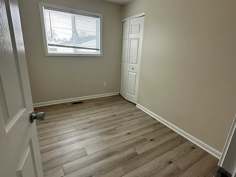 2705 Peachcrest St — Photo 3