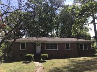 1118 Roberts St, Camden, SC 29020