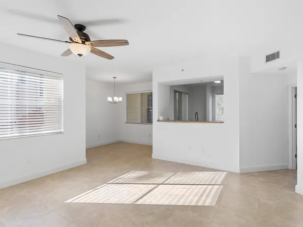 11029 Legacy Blvd APT 202, Palm Beach Gardens, FL 33410