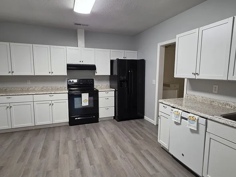 499 Central Ave — Photo 8