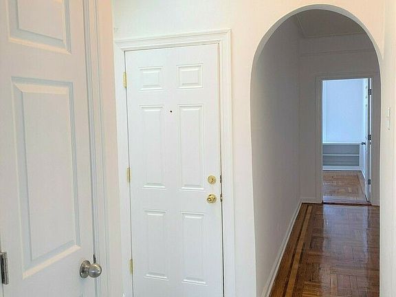 2nd image of 3922 50th St #2