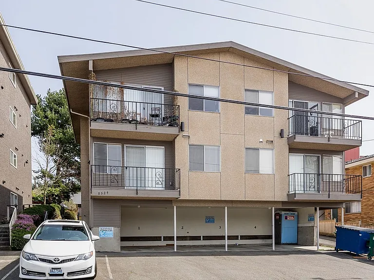 Phinney 12 Apartments — Photo 2