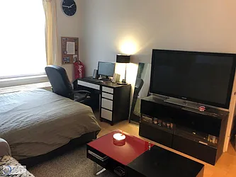 Rented by Metropolitan Property Group