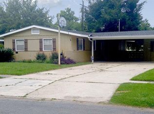 608 Azalea St, Port Allen, LA 70767