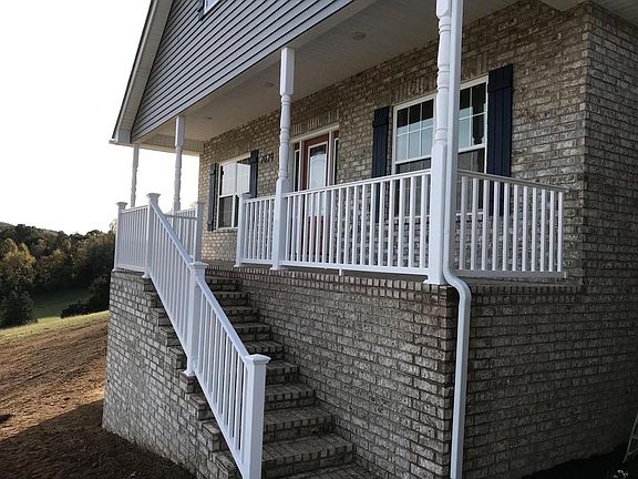 3rd image of 1029 Victoria Lee Way