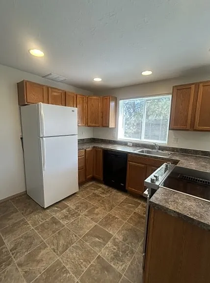205 N Cedar Terrace Ct #207 — Photo 4