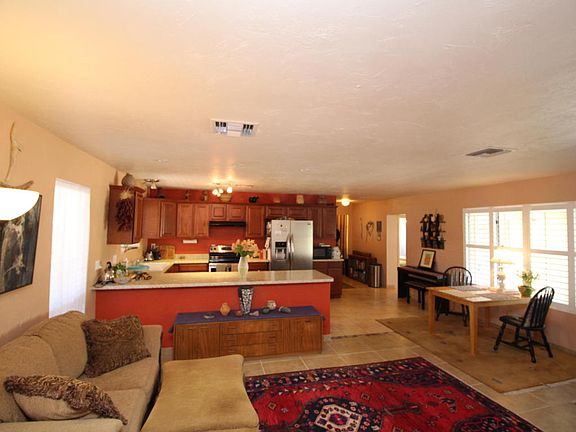 4th image of 2722 W Calle Arandas