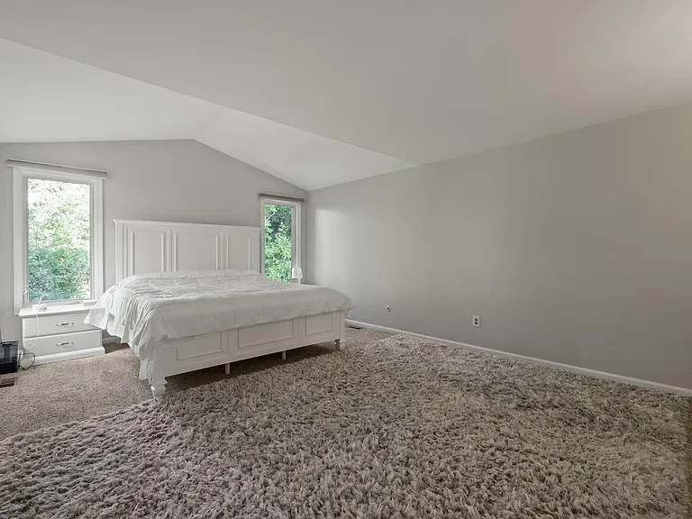 1125 Meadowglen Ct — Photo 22