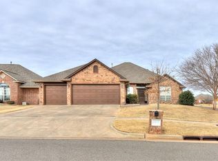 8801 NW 114th Cir, Oklahoma City, OK 73162