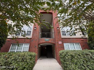 2807 Bloomfield Ln UNIT 106, Wilmington, NC 28412