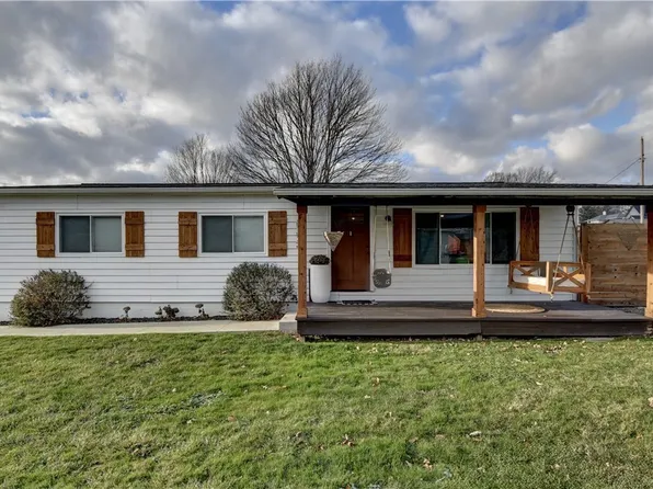 223 Oak St SW, Sugarcreek, OH 44681