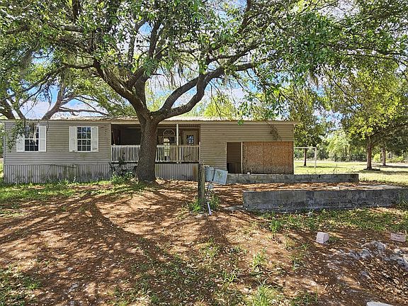 3rd image of 1890 Ocean Pond Dr