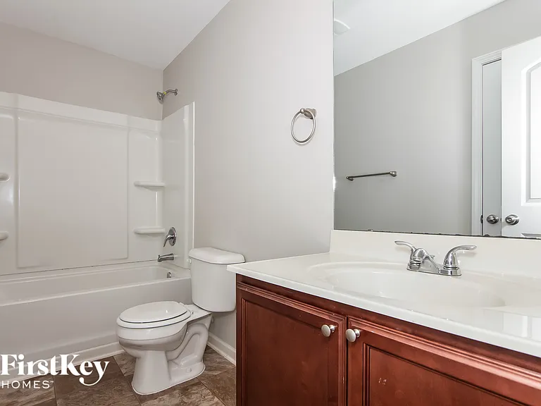 1544 Pecan Ln — Photo 13