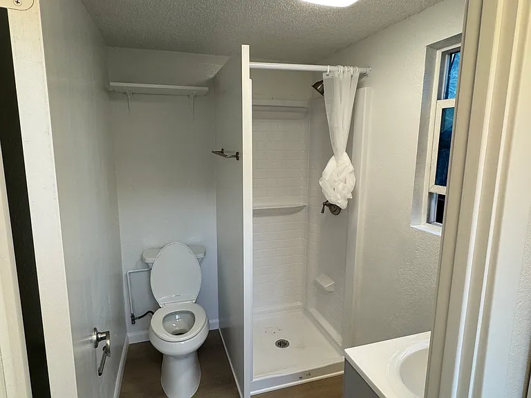 904-912 Chestnut St #904B — Photo 7