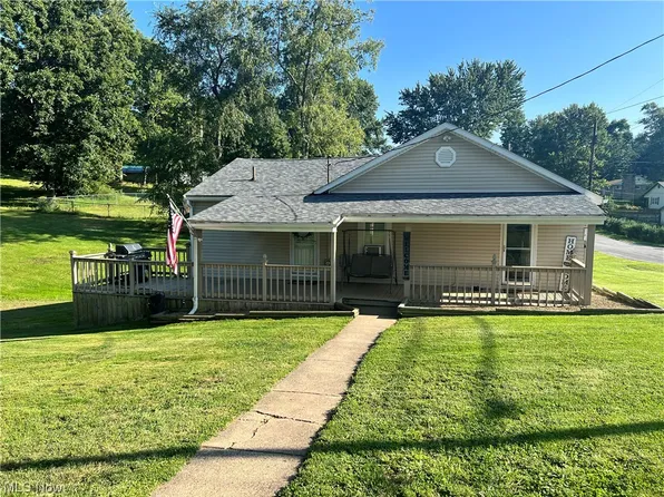 16090 Martha St, East Liverpool, OH 43920