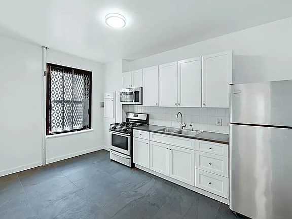 2nd image of 530 W 136th St APT 25