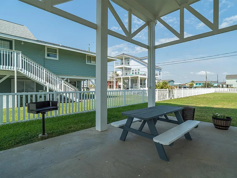 21822 San Luis Pass Rd — Photo 23