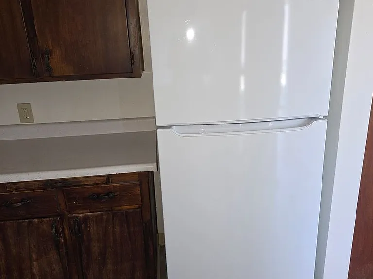 191 S Halcyon Rd — Photo 1