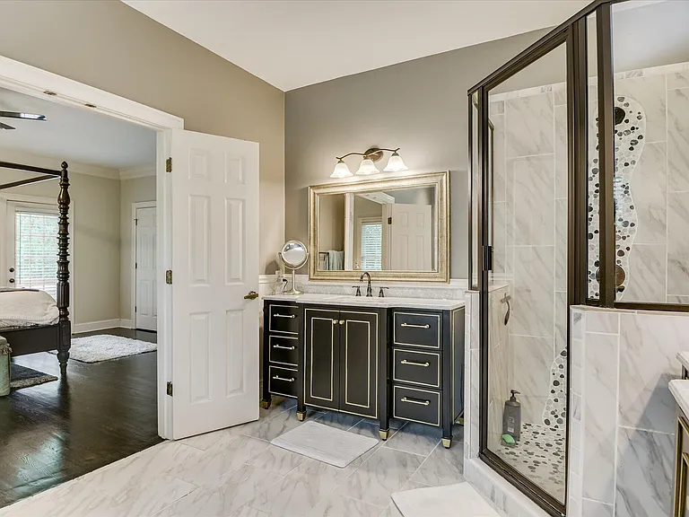 126 Dewberry Ln — Photo 29