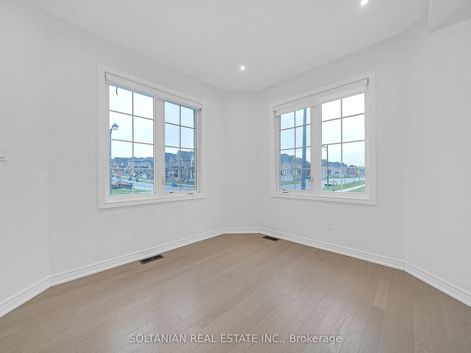 4 bed, $3,500 — Photo 4