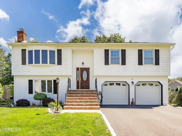 20 Heathrow Lane, Old Bridge, NJ 08857