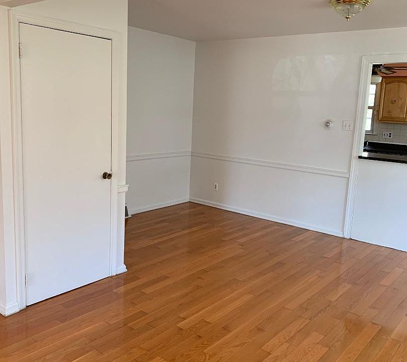 1st image of 639 Barnes St