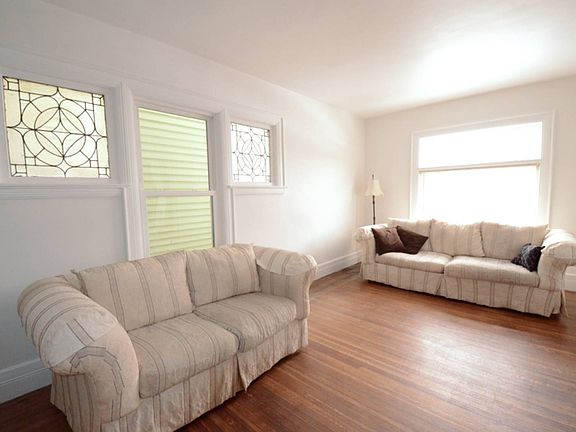3rd image of 138 Highland Ave