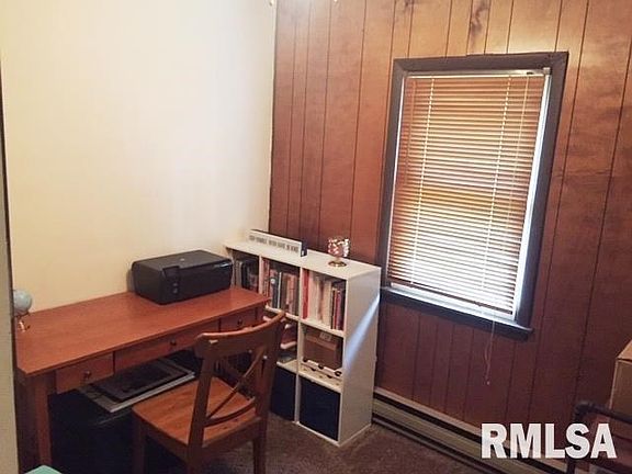 3rd image of 17 Riverview Ln