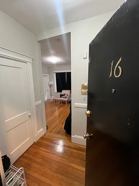 Studio, 1.0 bath, $2,385 — Photo 1