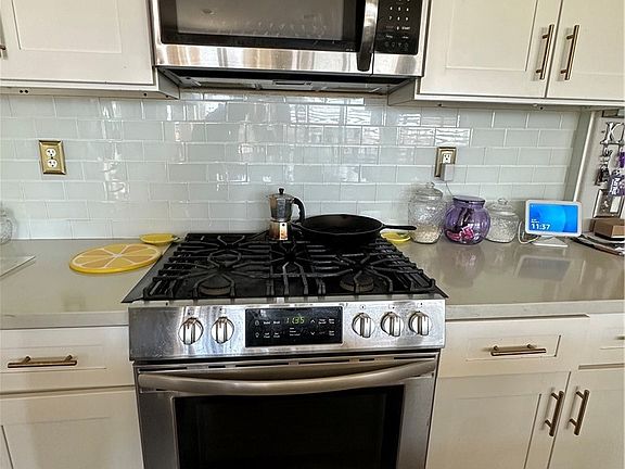 5th image of 11785 Forest Park Ln