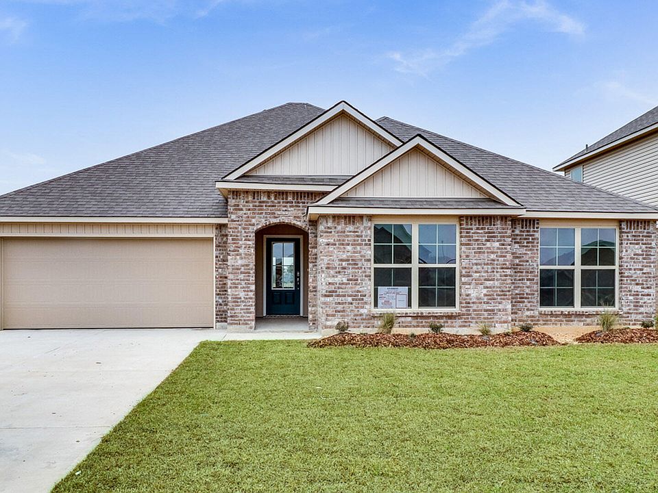 1st image of 136 Hill View Dr