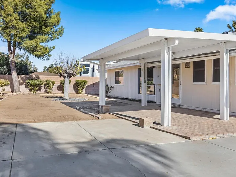 28461 Portsmouth Dr — Photo 33
