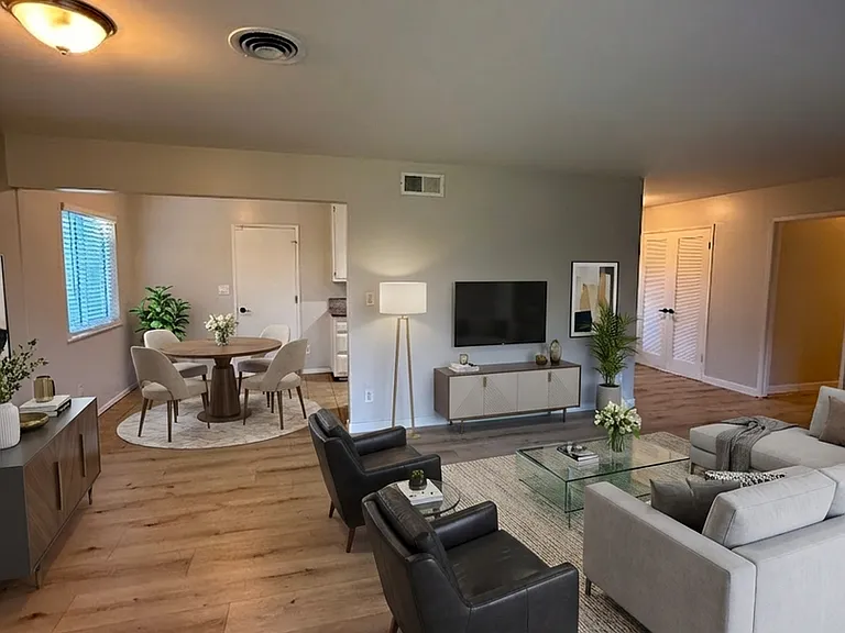 15148 Oro Grande St — Photo 16