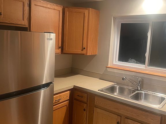 2nd image of 125 Iron Oak Cir