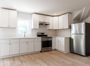 71 Friend St APT 4, Gloucester, MA 01930