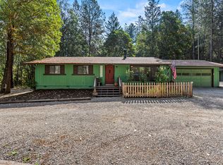 1191 Foots Creek Rd, Gold Hill, OR 97525