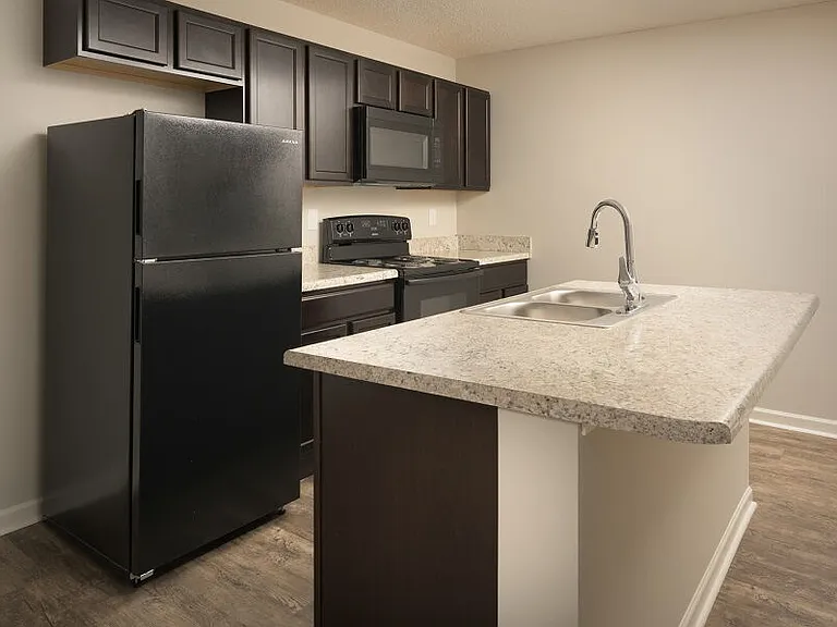 Ivy Terrace Apartments — Photo 36