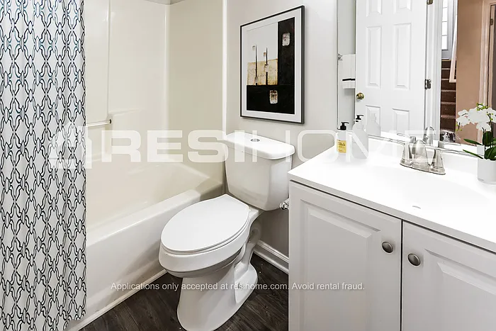 125 W Village Ct — Photo 5