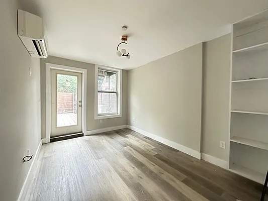 Rented by Dream Space Realty | media 6