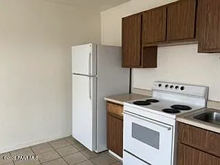 1 bed, 1.0 bath, 450 sqft, $669 — Photo 3
